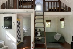 Hermann-Cottage-Treehouses-Cabin-Room