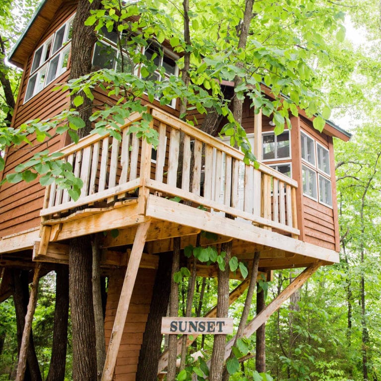 hermann-missouri-tree-house-and-cabin-lodging-information